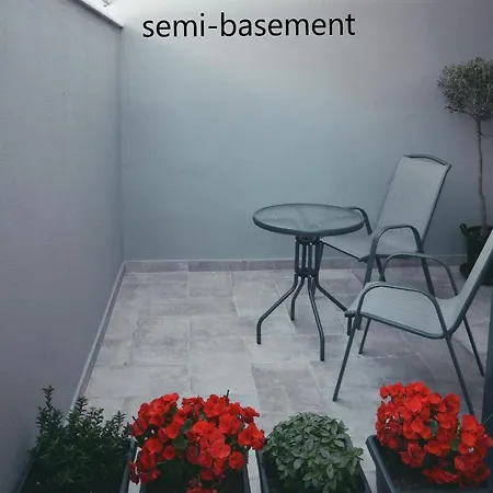 Zoeapartments شقة